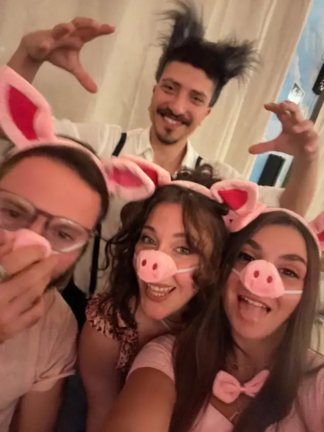 Atmosfera di una festa di compleanno al Tortuga